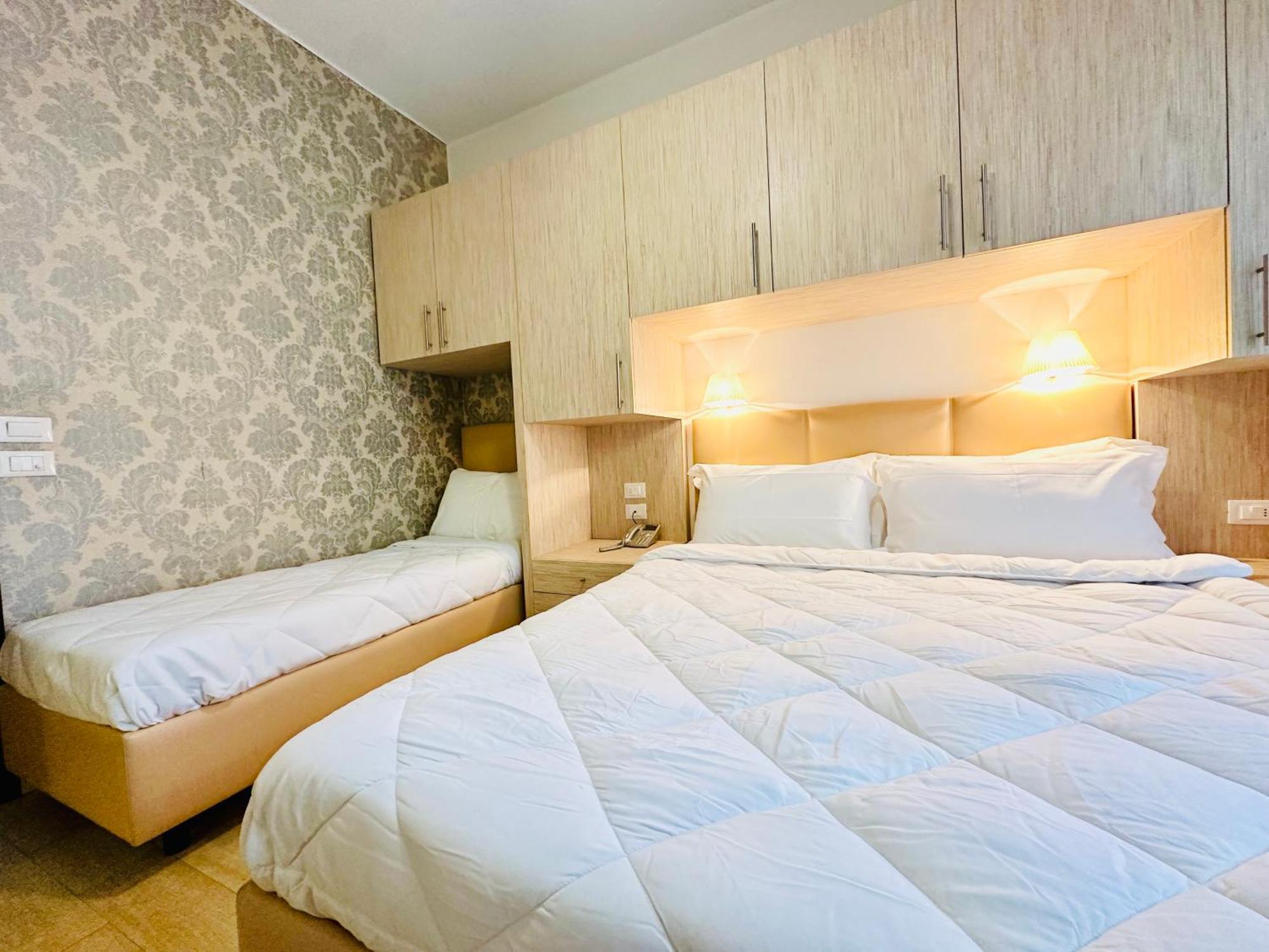 Hotel Miramare - Spa & Suites - Free Breakfast & Brunch Until 13-00 Червія Номер фото